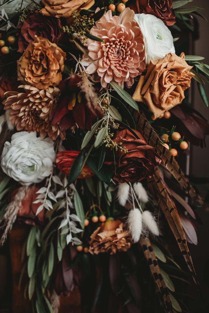 Maryland wedding photographer captures bridal bouquet