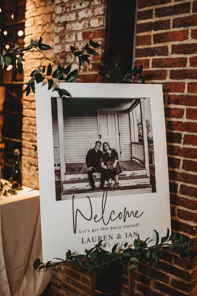 Baltimore wedding photographer captures welcome sign 