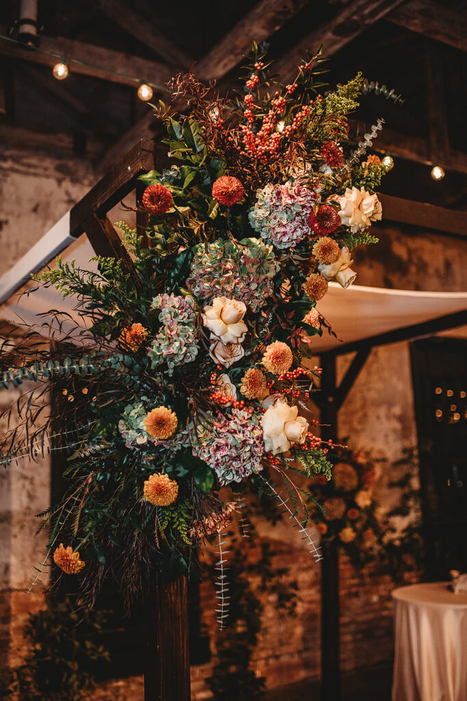Baltimore wedding photographer captures floral arrangement